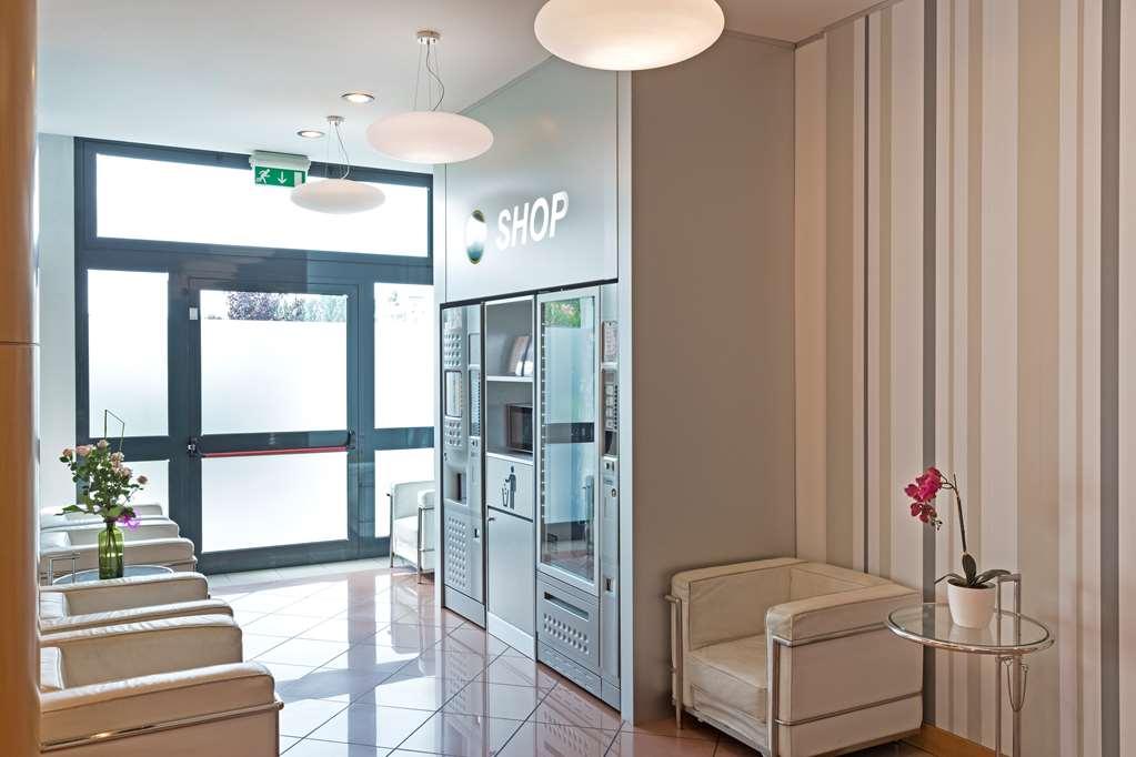 B&B Hotel Равенна Ресторан фото